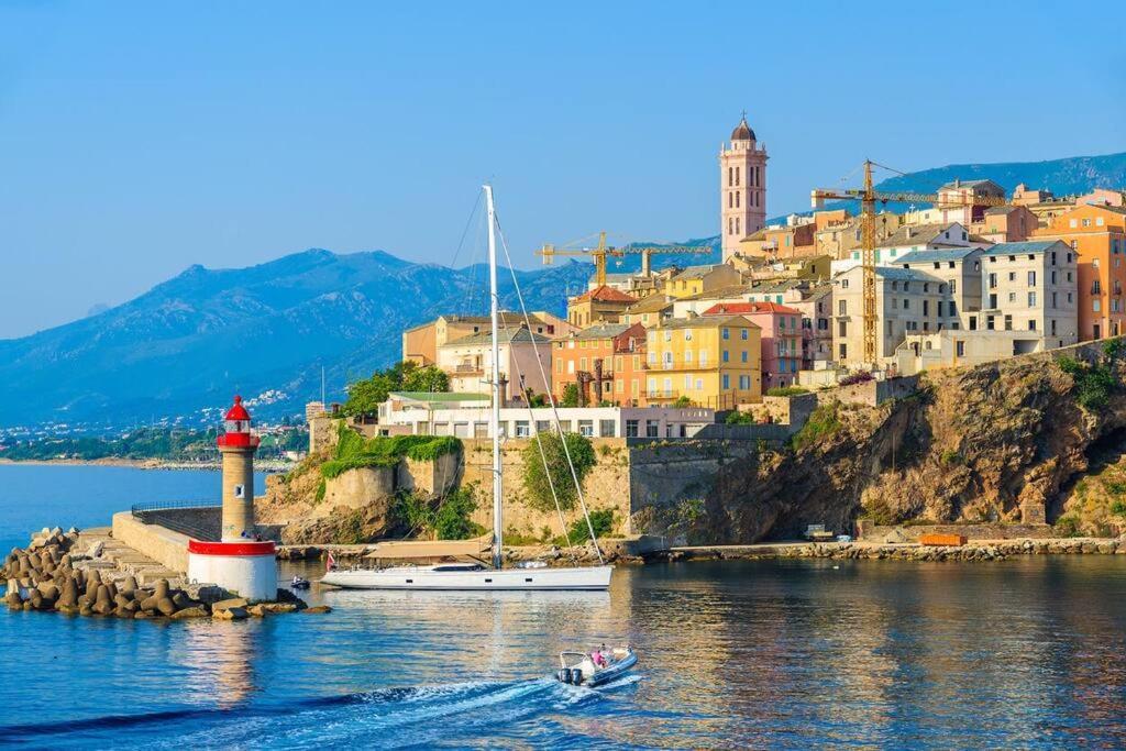 Appartement Vue Mer Avec Parking Gratuit Sur Place Bastia  Kültér fotó